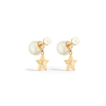 Women Earrings- D301